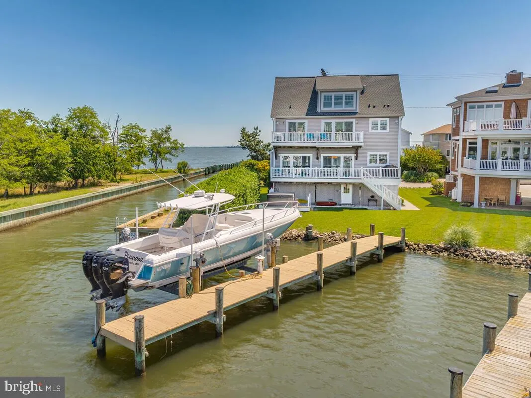 3300 SHORE DRIVE, Annapolis, MD 21403