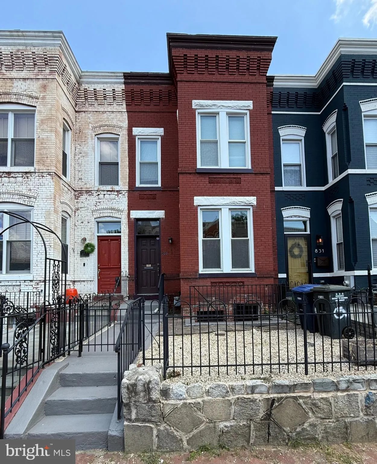 833 11TH STREET, Washington, DC 20002