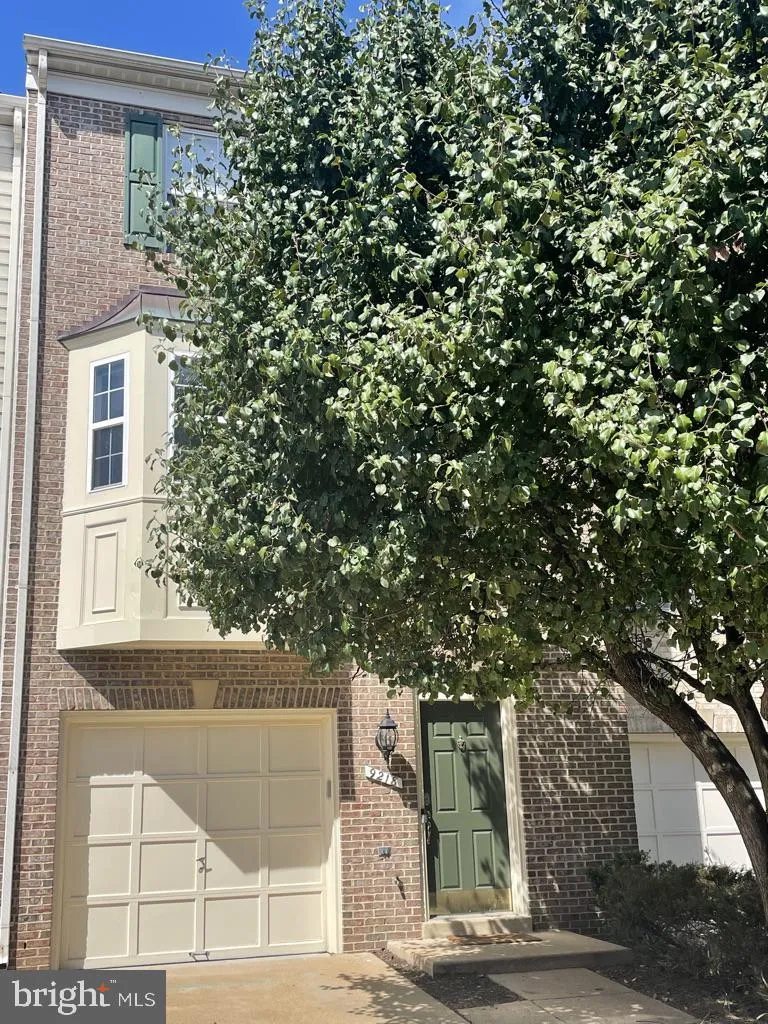 9218 LORTON VALLEY ROAD, Lorton, VA 22079