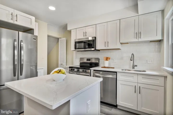 3465 S Wakefield St S, Arlington, Virginia 22206