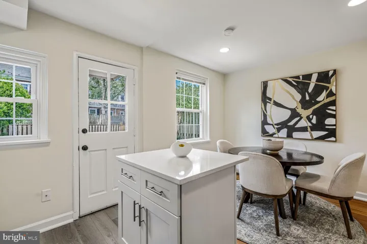 3465 S Wakefield St S, Arlington, Virginia 22206