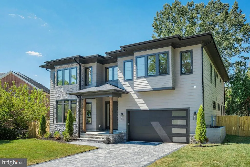 5225 LITTLE FALLS ROAD, Arlington, VA 22207