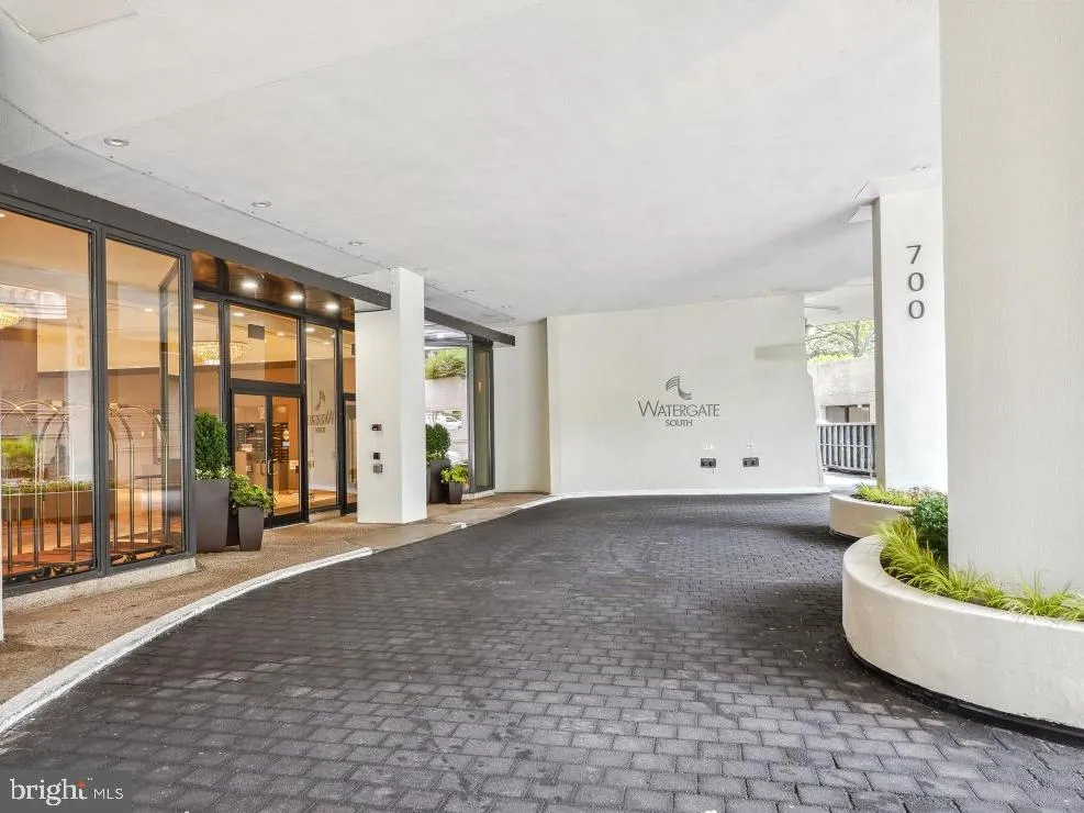 700 NEW HAMPSHIRE AVENUE, Washington, DC 20037