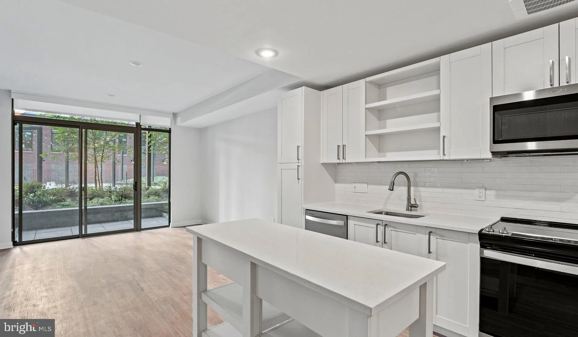 4000 WISCONSIN AVENUE, Washington, DC 20016