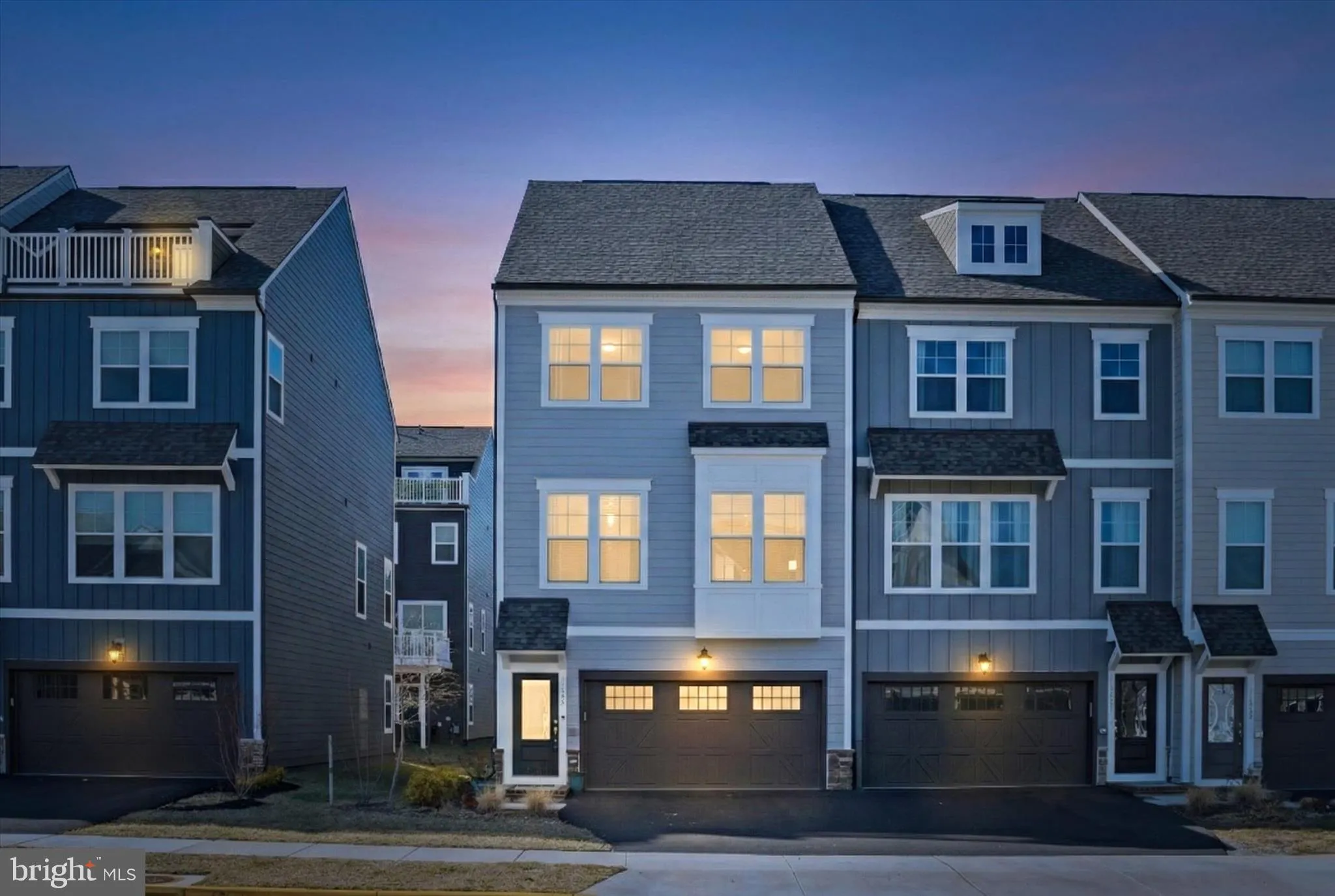 18351 MOSS GARDEN ROAD, Dumfries, VA 22026