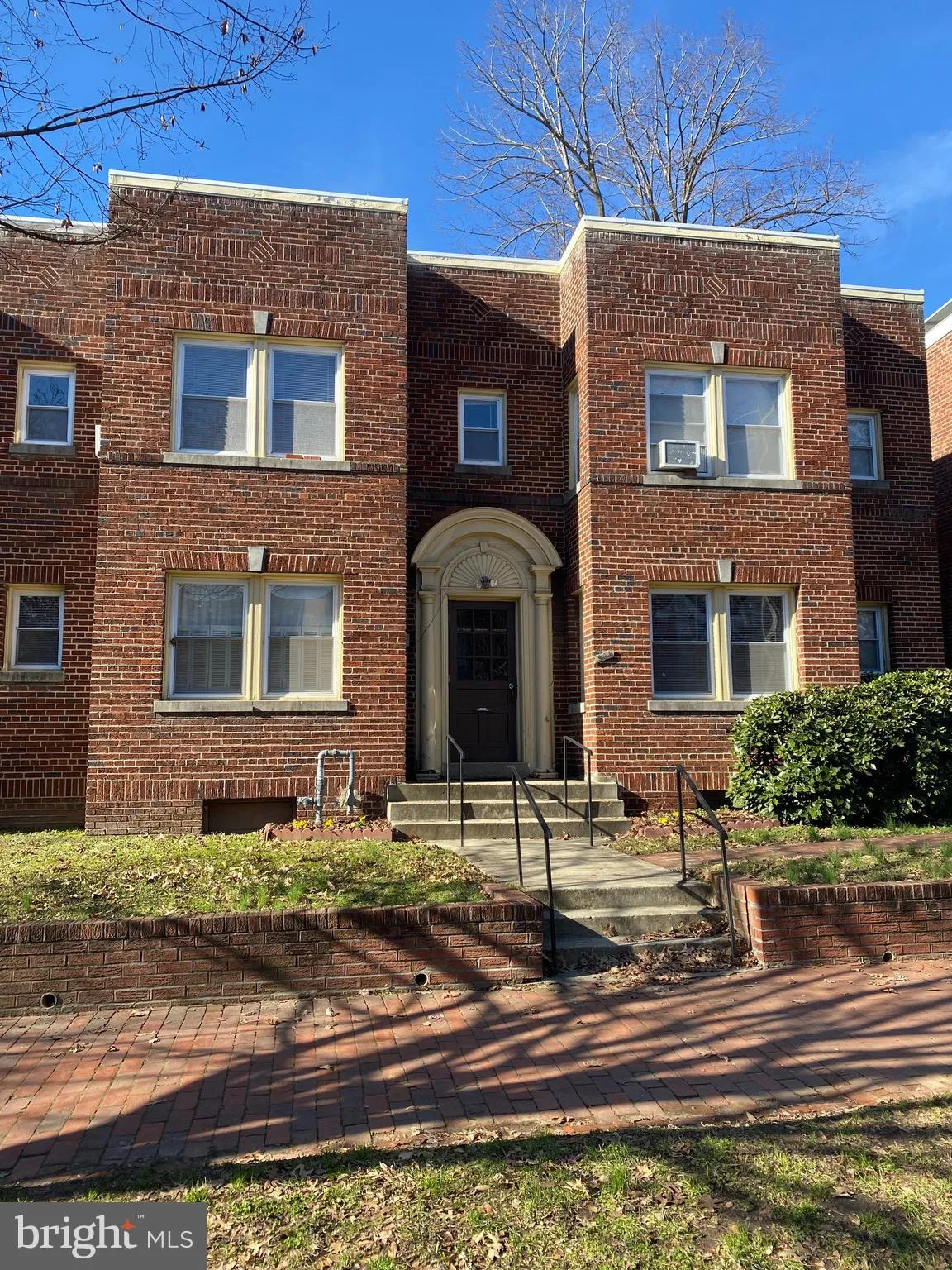 904 5TH STREET, Washington, DC 20002