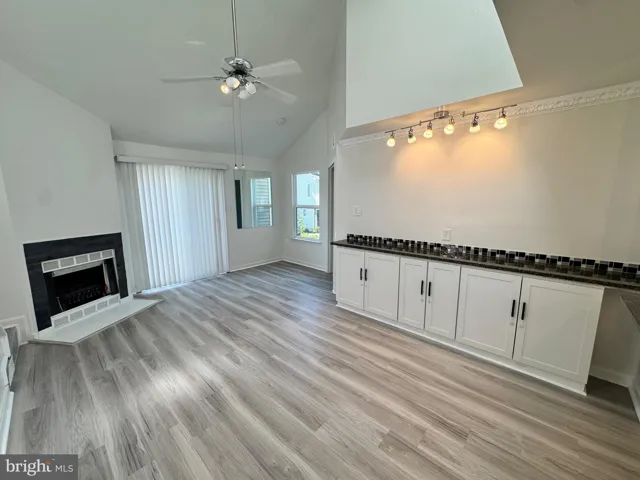4443 Pembrook Village Dr #125, Alexandria, Virginia 22309