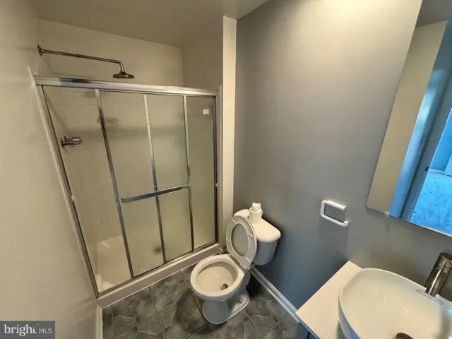 4443 Pembrook Village Dr #125, Alexandria, Virginia 22309