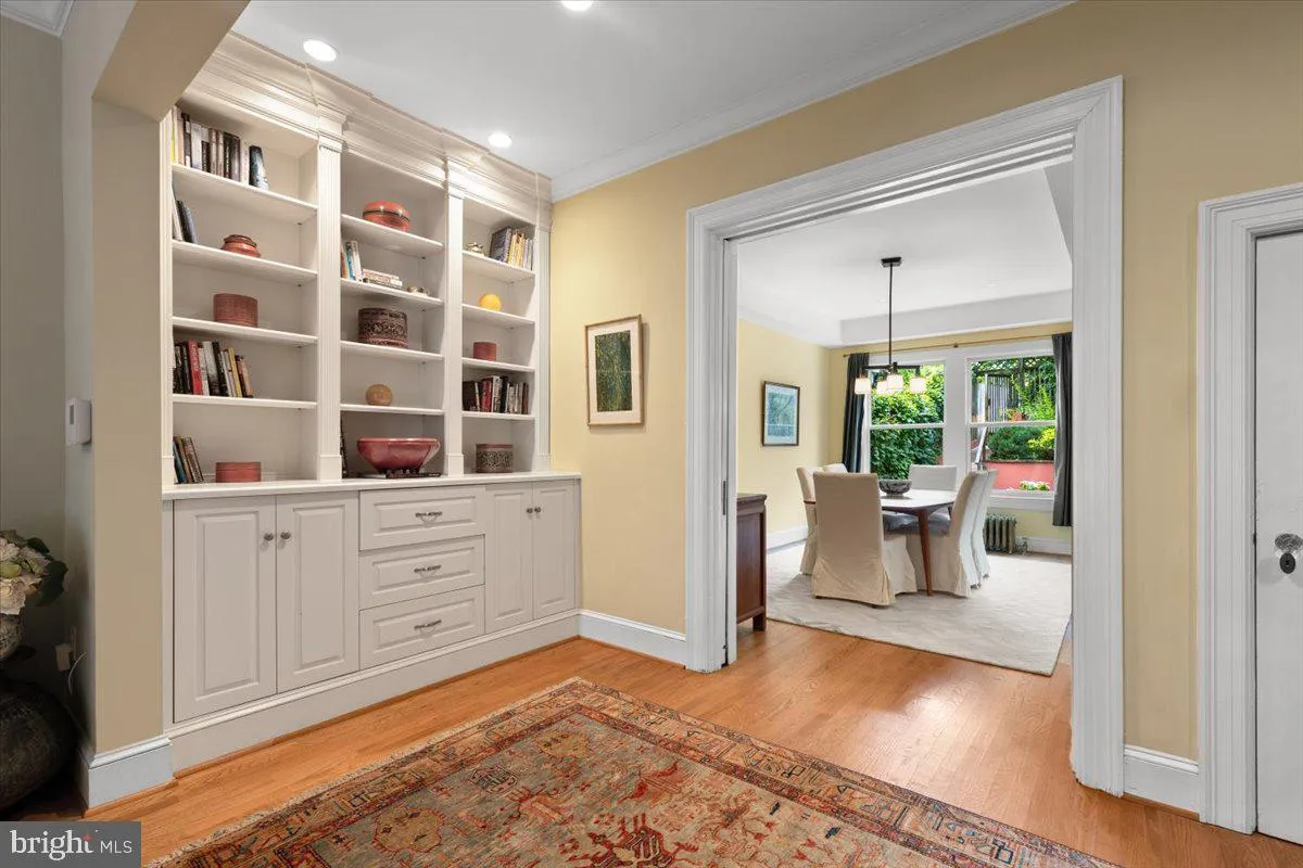 2816 27TH STREET, Washington, DC 20008