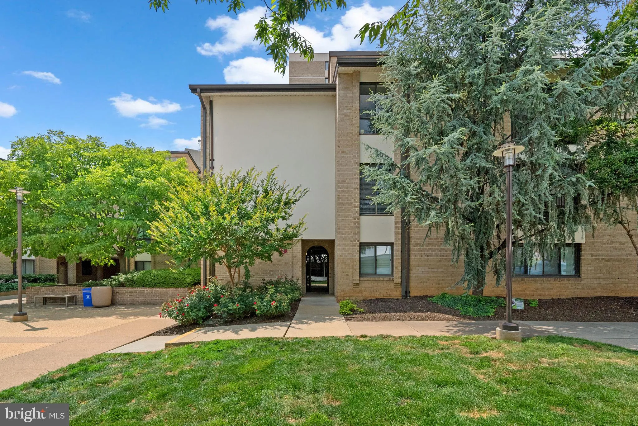 12 MONROE STREET, Rockville, MD 20850