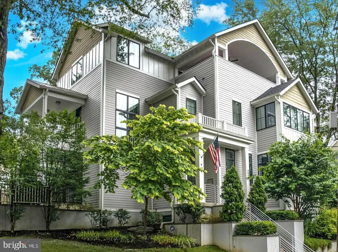 4964 ESKRIDGE TERRACE, Washington, DC 20016