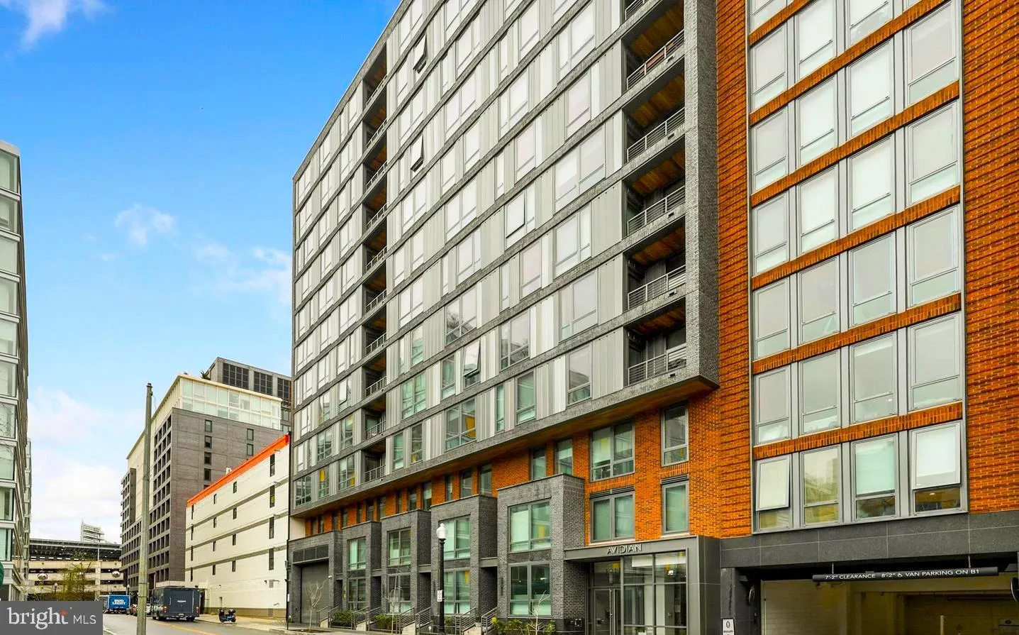 1211 VAN STREET, Washington, DC 20003