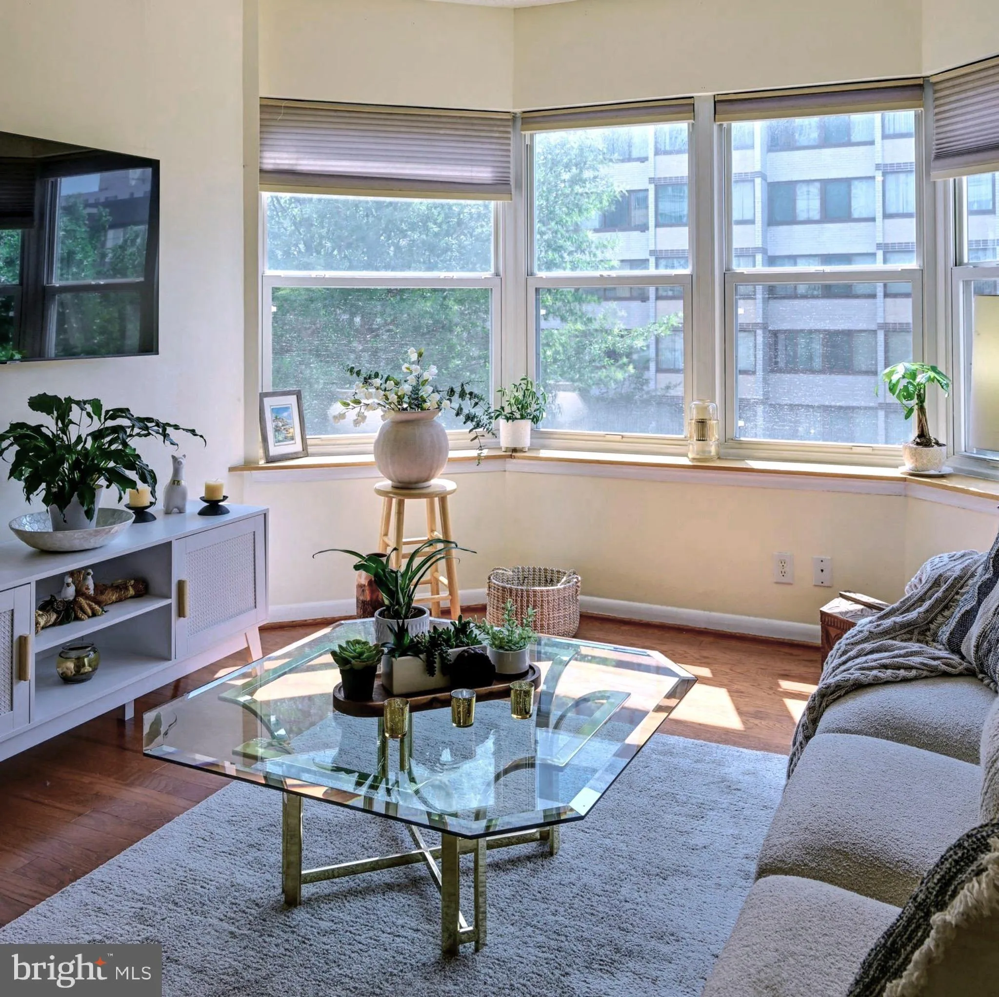 1111 11TH STREET, Washington, DC 20001