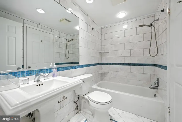 17201 Founders Mill Dr, Rockville, Maryland 20855