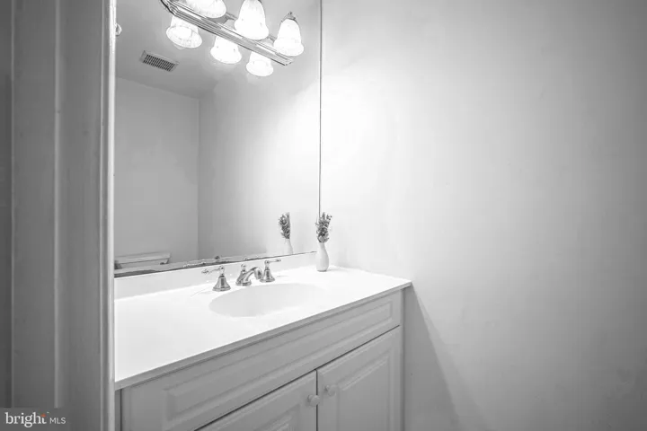 7330 Lewinsville Park Ct, Mclean, Virginia 22101