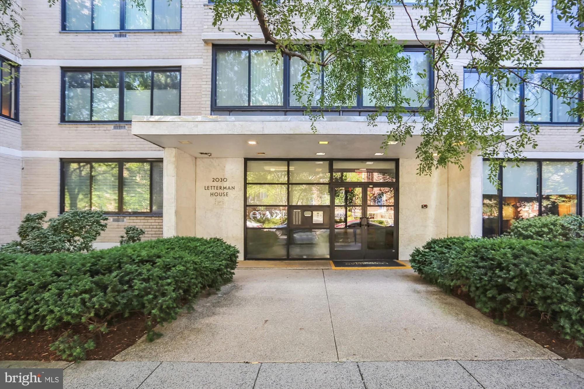 2030 F STREET, Washington, DC 20006