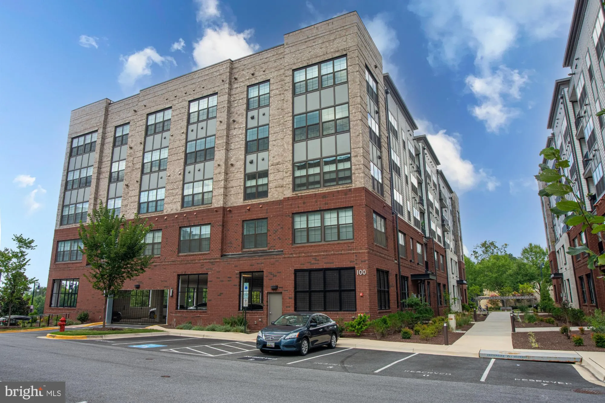 100 ST. IVES, Oxon Hill, MD 20745