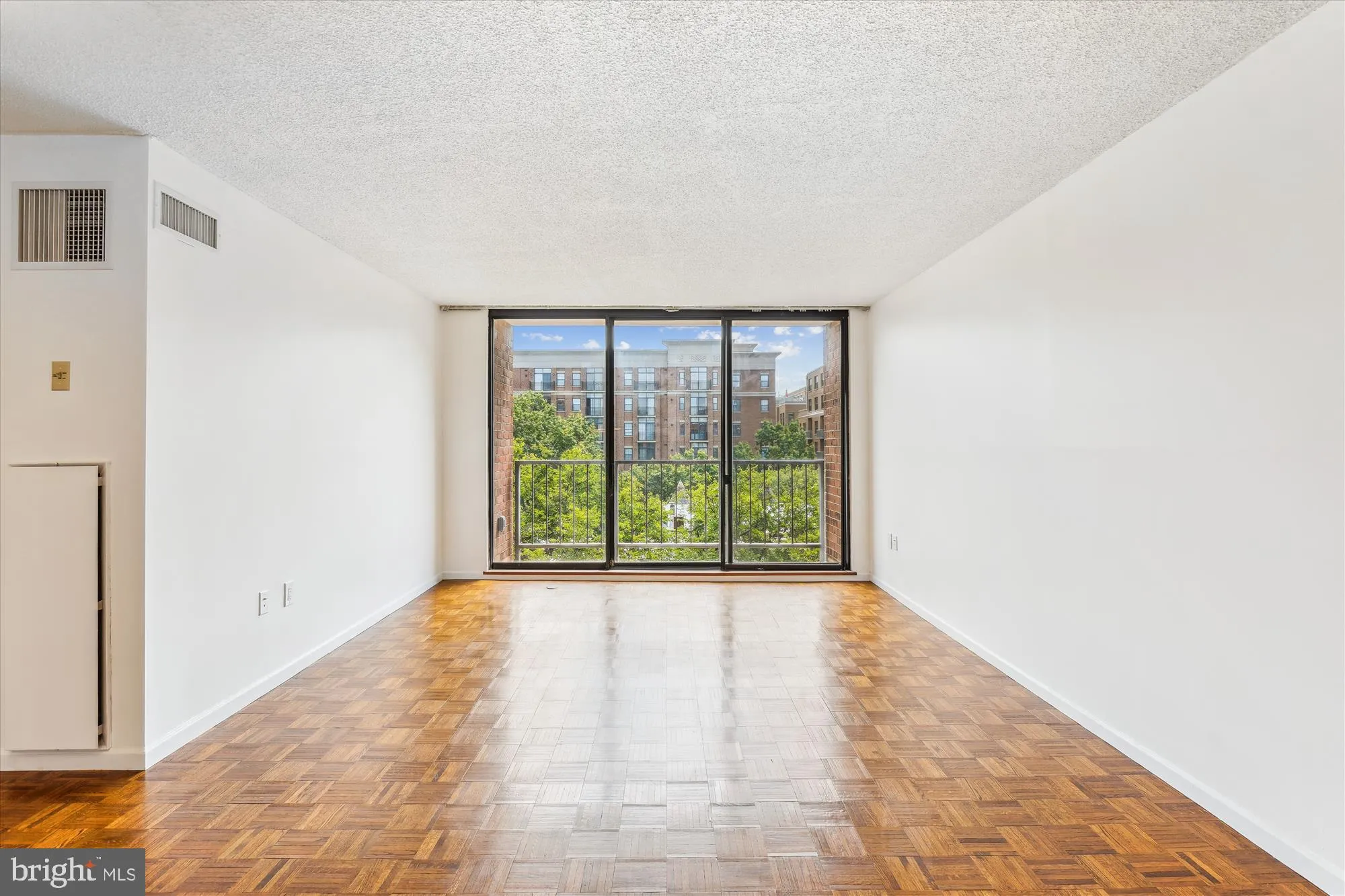 2555 PENNSYLVANIA AVENUE, Washington, DC 20037