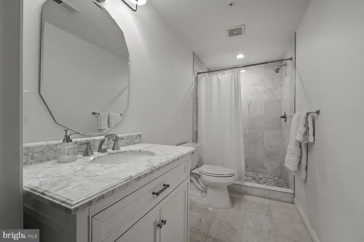 2604 Tree View Way, Fort Washington, Maryland 20744