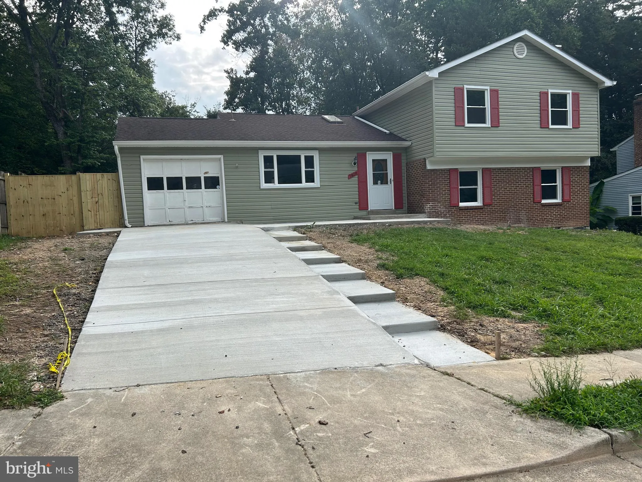 7810 NEWINGTON WOODS, Springfield, VA 22153