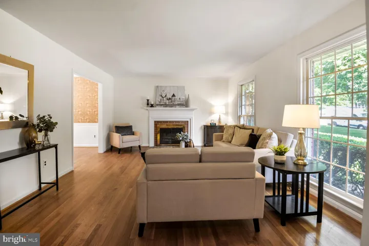 7401 Venice St, Falls Church, Virginia 22043