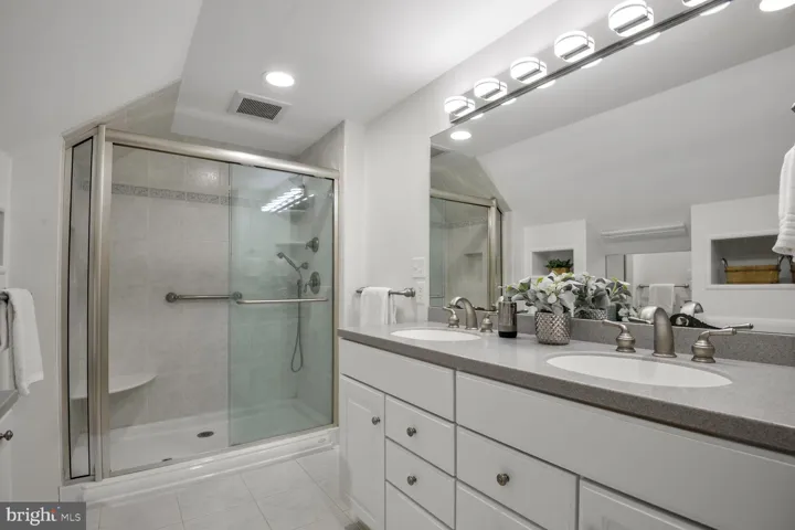 7401 Venice St, Falls Church, Virginia 22043