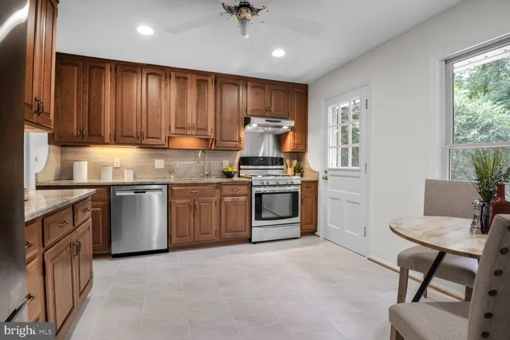 7401 Venice St, Falls Church, Virginia 22043