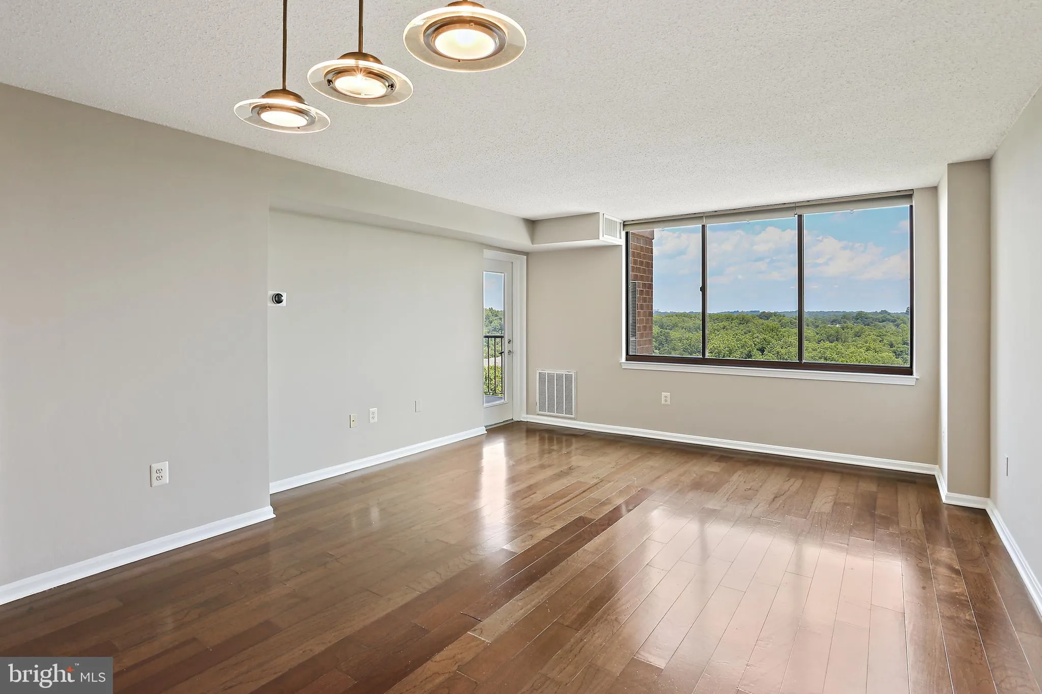 10101 GROSVENOR PLACE, Rockville, MD 20852