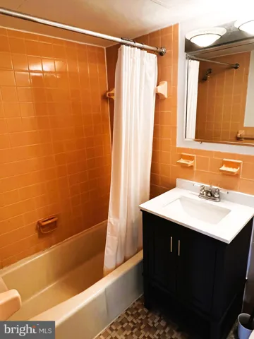 2500 N Van Dorn St #1006, Alexandria, Virginia 22302