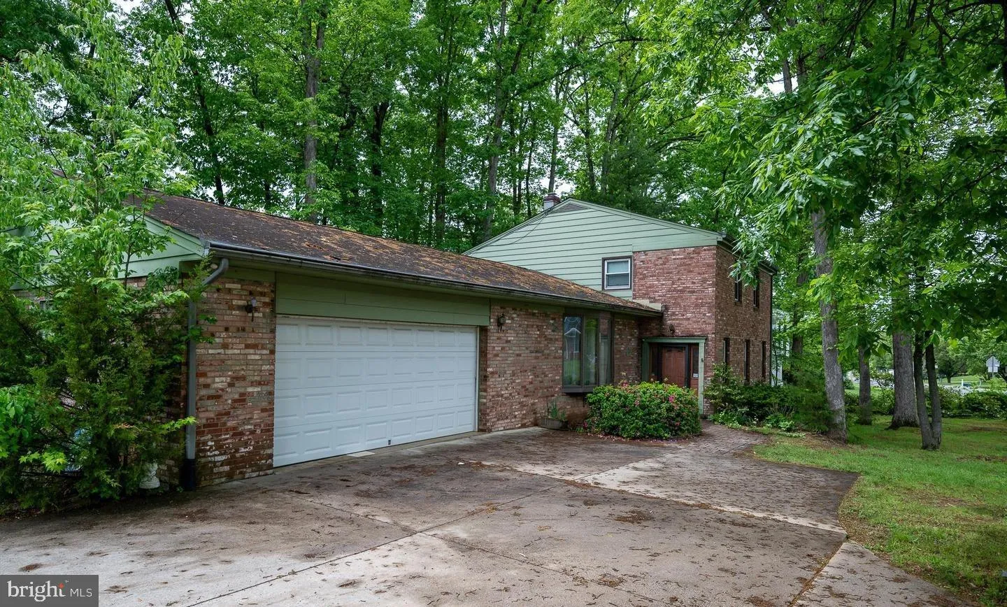 402 OLD COURTHOUSE ROAD, Vienna, VA 22180