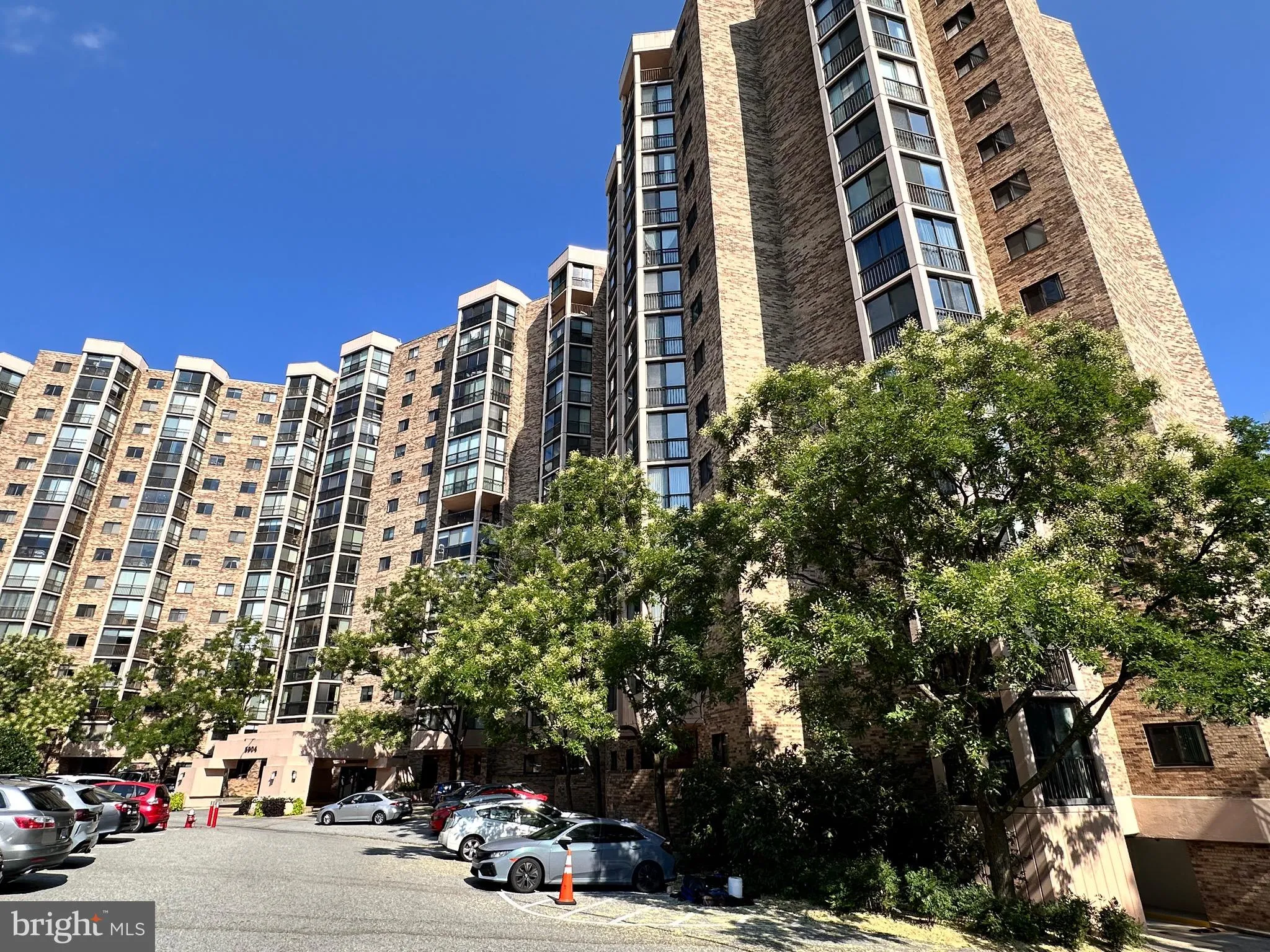 5904 MOUNT EAGLE DRIVE, Alexandria, VA 22303