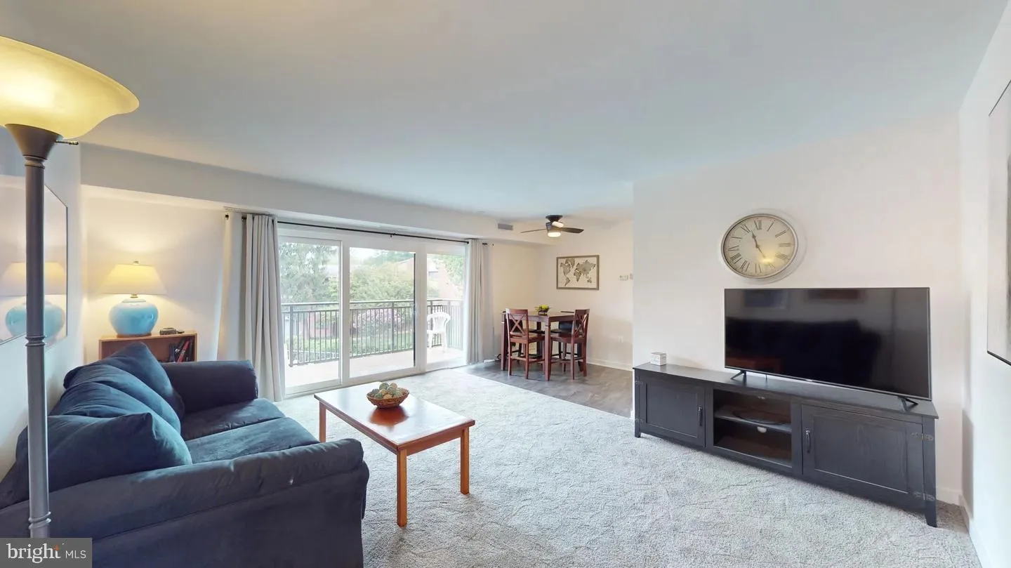 7364 LEE HWY, Falls Church, VA 22046