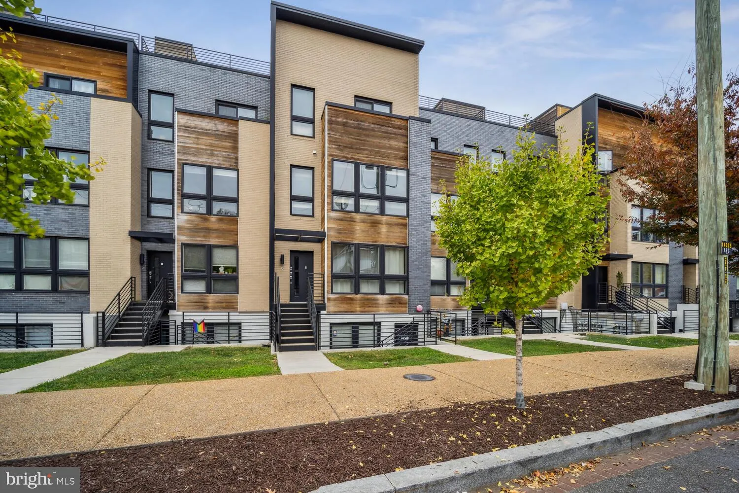 2724 12TH STREET, Washington, DC 20018