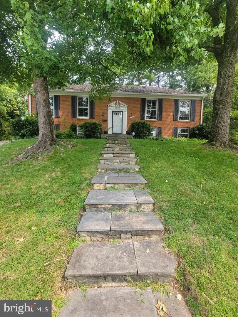 7063 WOLFTREE LANE, Rockville, MD 20852
