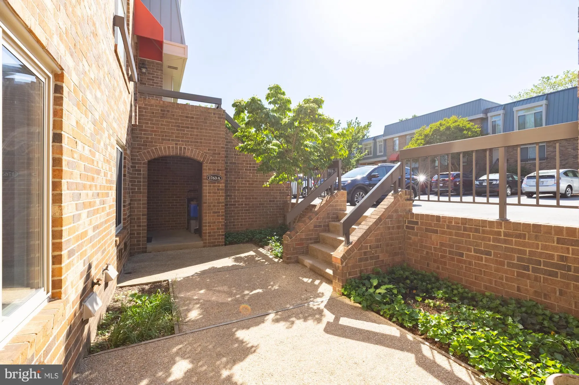 1765 HAYES STREET, Arlington, VA 22202