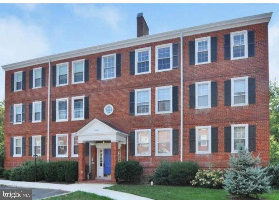 2930 BUCHANAN STREET, Arlington, VA 22206