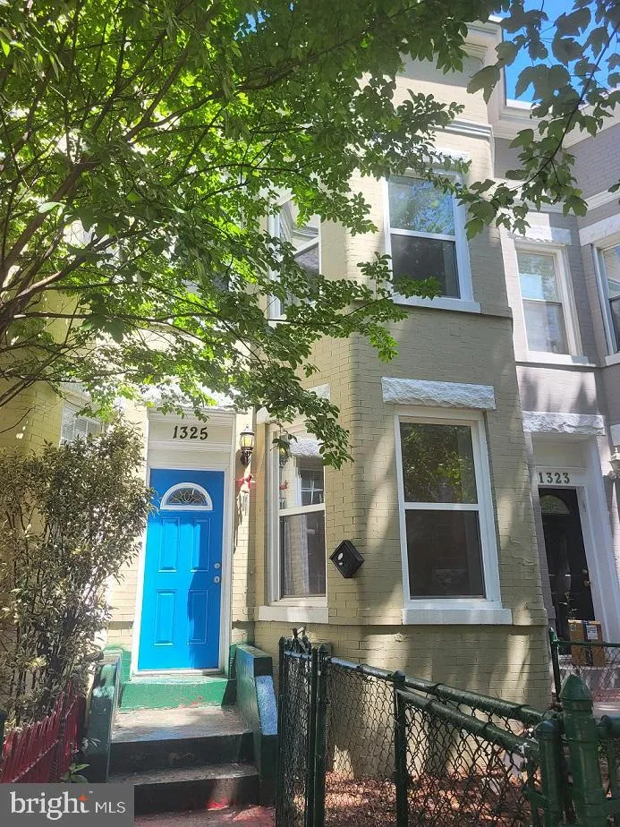 1325 1ST STREET, Washington, DC 20001