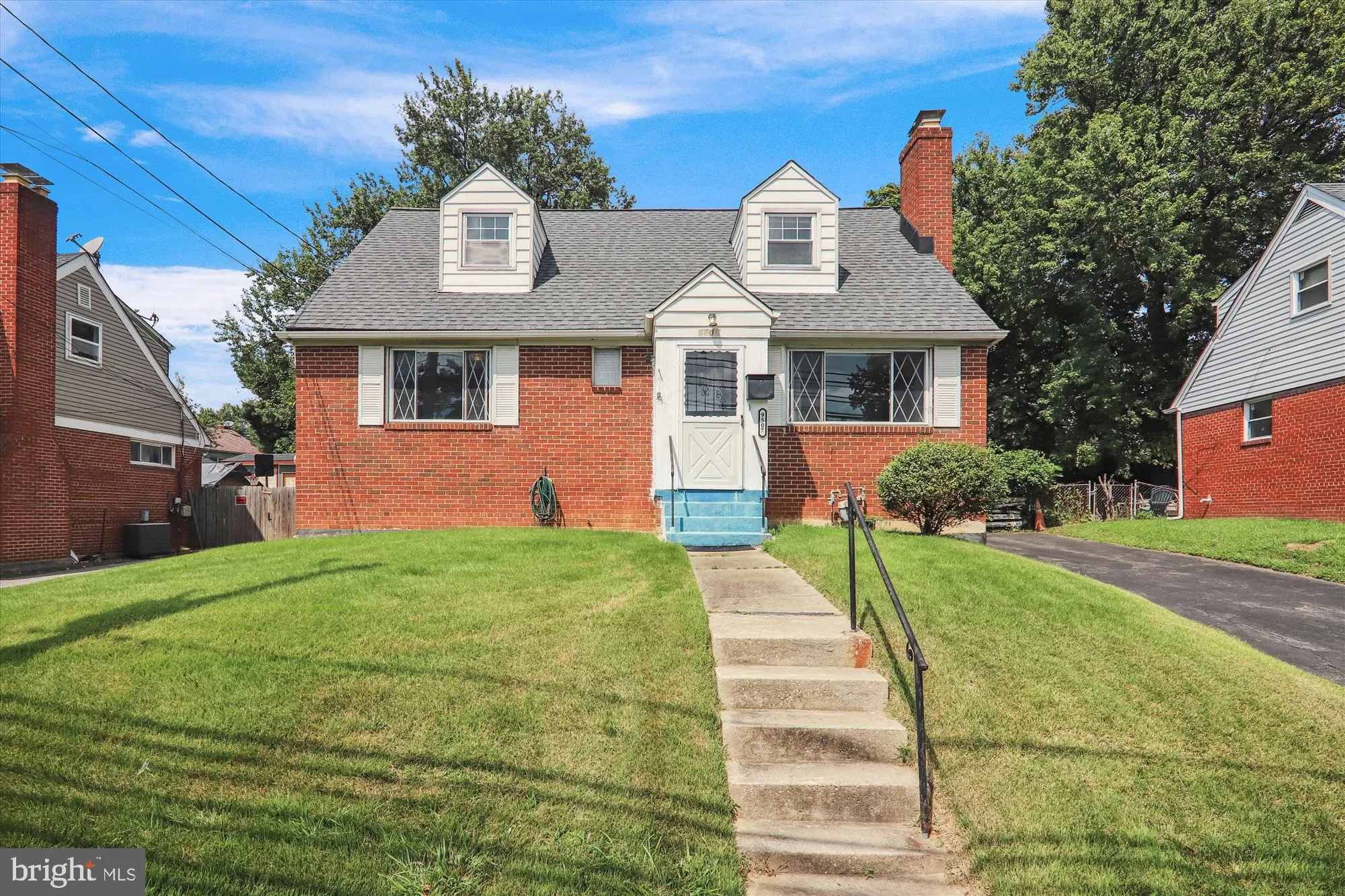 9507 ADELPHI ROAD, Silver Spring, MD 20903