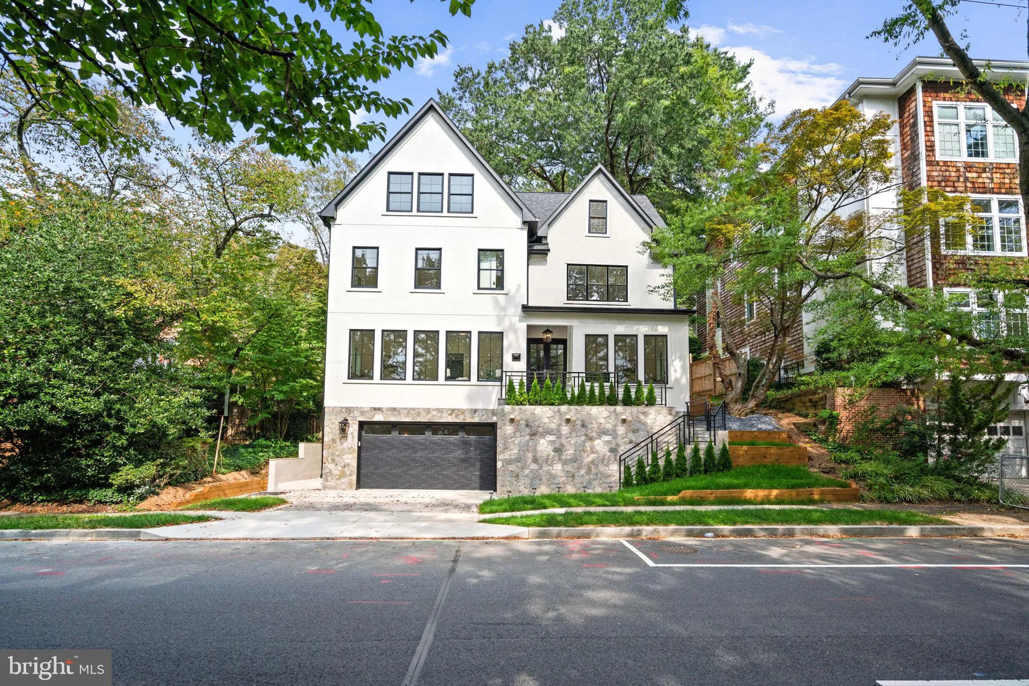 5631 MACARTHUR BOULEVARD, Washington, DC 20016