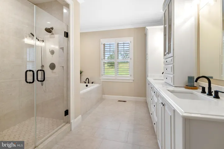 9520 Maidstone Rd, Delaplane, Virginia 20144