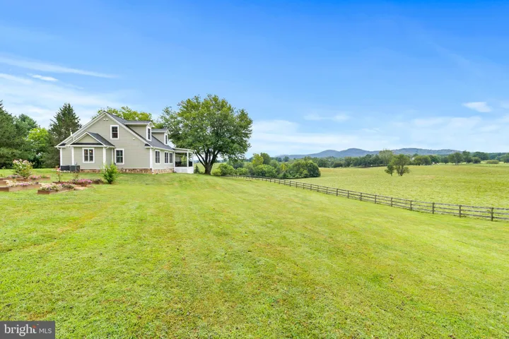 9520 Maidstone Rd, Delaplane, Virginia 20144