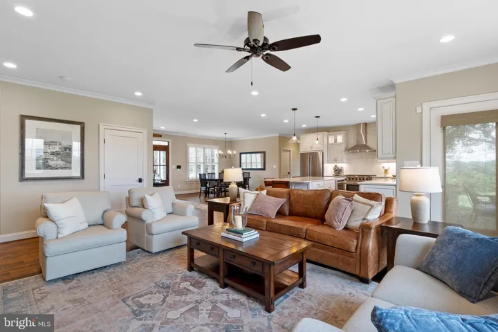 9520 Maidstone Rd, Delaplane, Virginia 20144