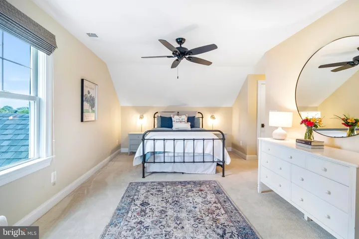 9520 Maidstone Rd, Delaplane, Virginia 20144