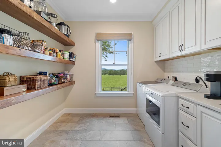 9520 Maidstone Rd, Delaplane, Virginia 20144