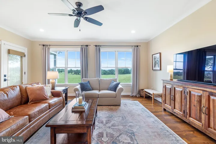 9520 Maidstone Rd, Delaplane, Virginia 20144