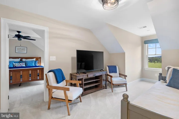 9520 Maidstone Rd, Delaplane, Virginia 20144