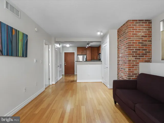 915 E St Nw #301, Washington, District of Columbia 20004