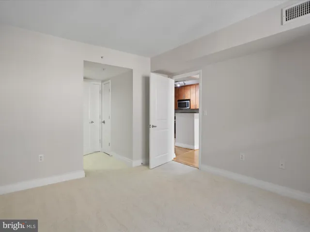 915 E St Nw #301, Washington, District of Columbia 20004