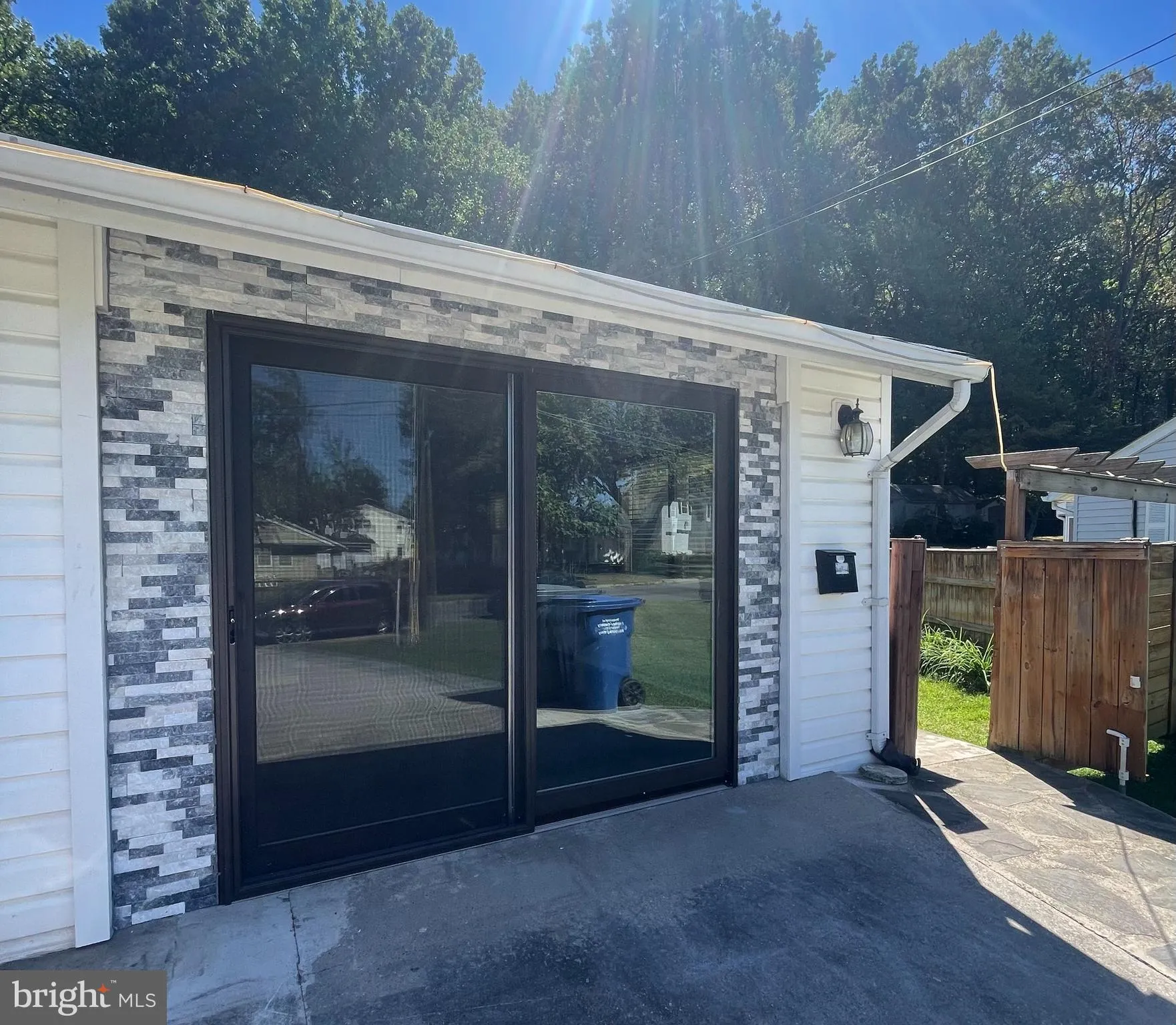 5527 HALWIS STREET, Alexandria, VA 22303