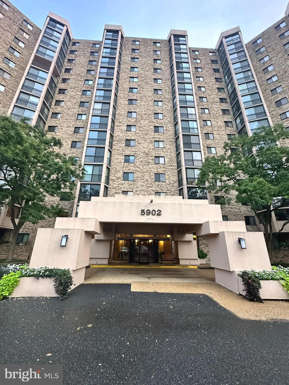 5902 MOUNT EAGLE DRIVE, Alexandria, VA 22303